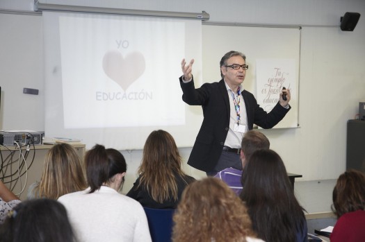 Juan Fernando Bou en su ponencia: 1 Década de Coaching Educativo